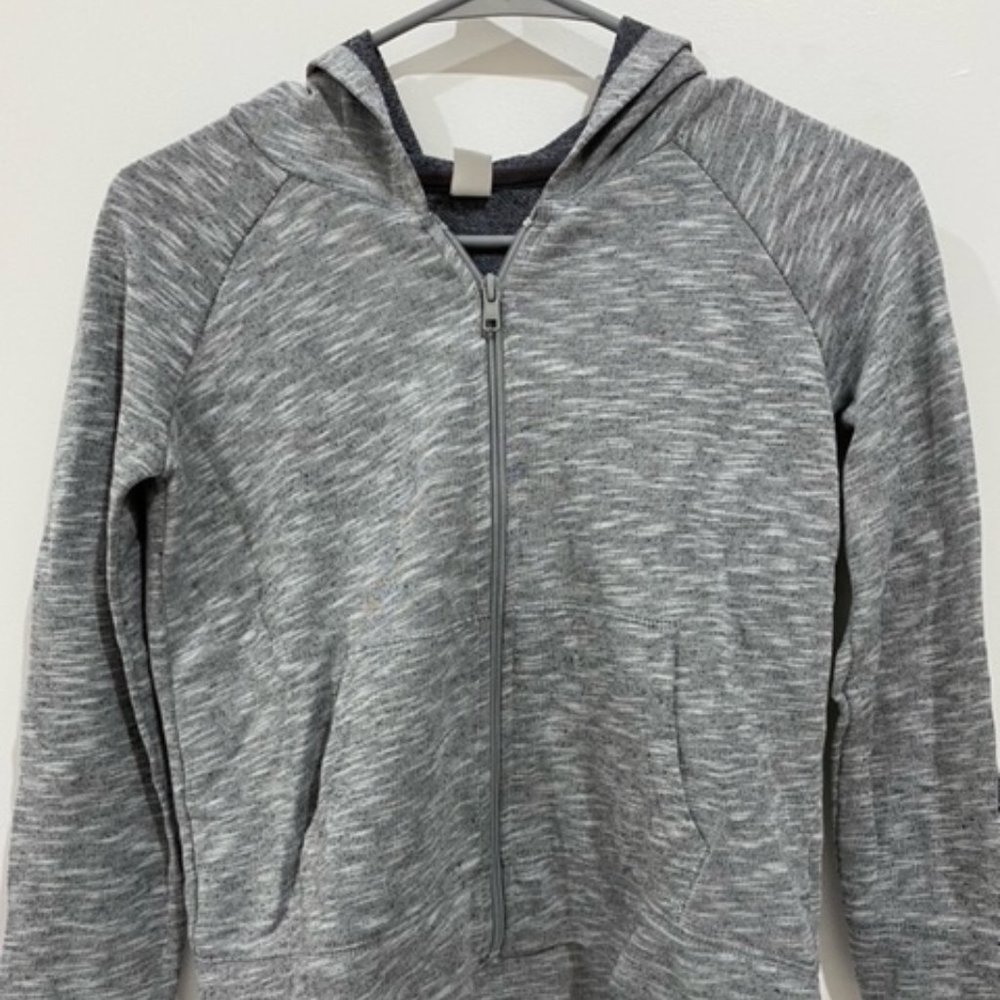 Old Navy Kids Thin Gray Sweater with Pockets